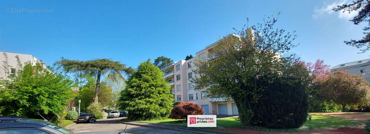 Appartement à TASSIN-LA-DEMI-LUNE