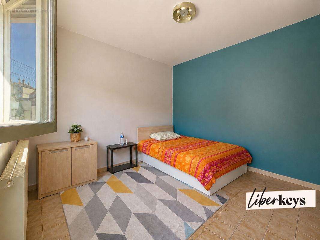 Maison de plain-pied 4 chambres avec grand garage – Orléans (45000) - photo 8