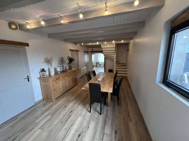 Maison familiale avec jardin et parking privatif - photo 16