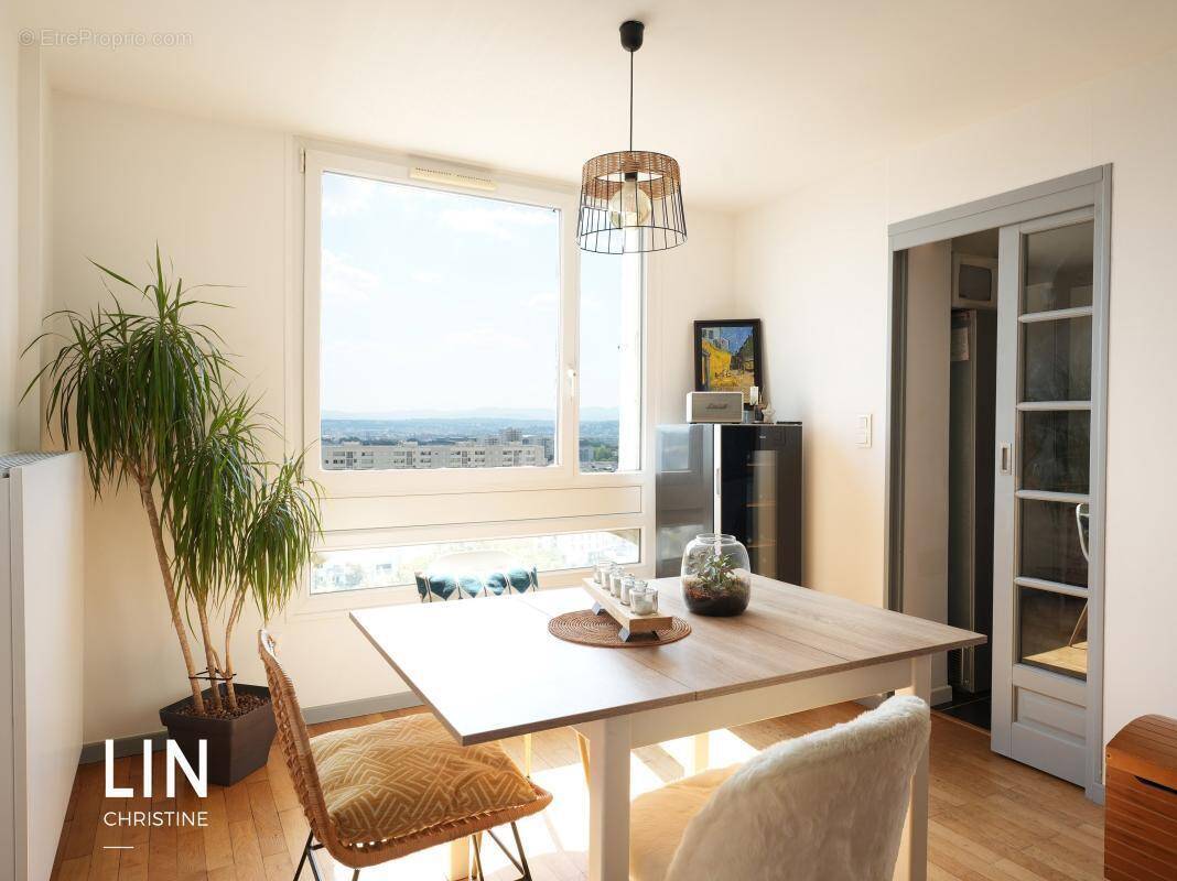 Appartement à LYON-8E