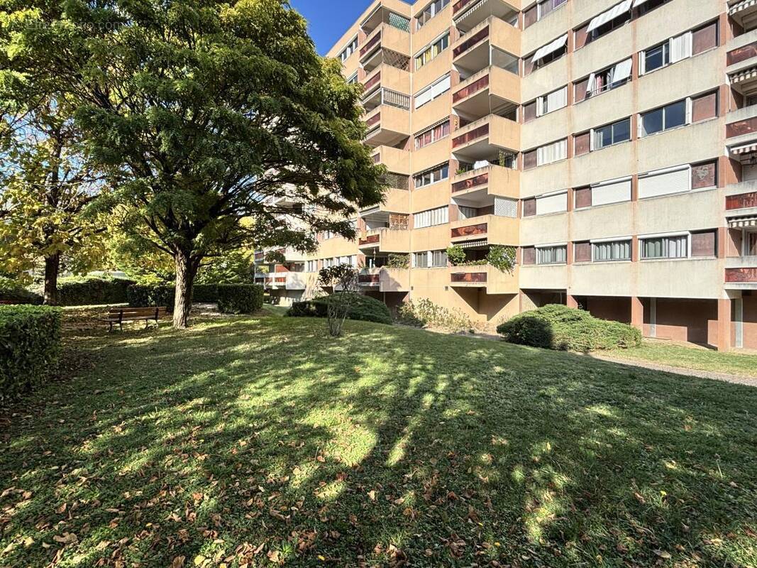 Appartement à ECHIROLLES