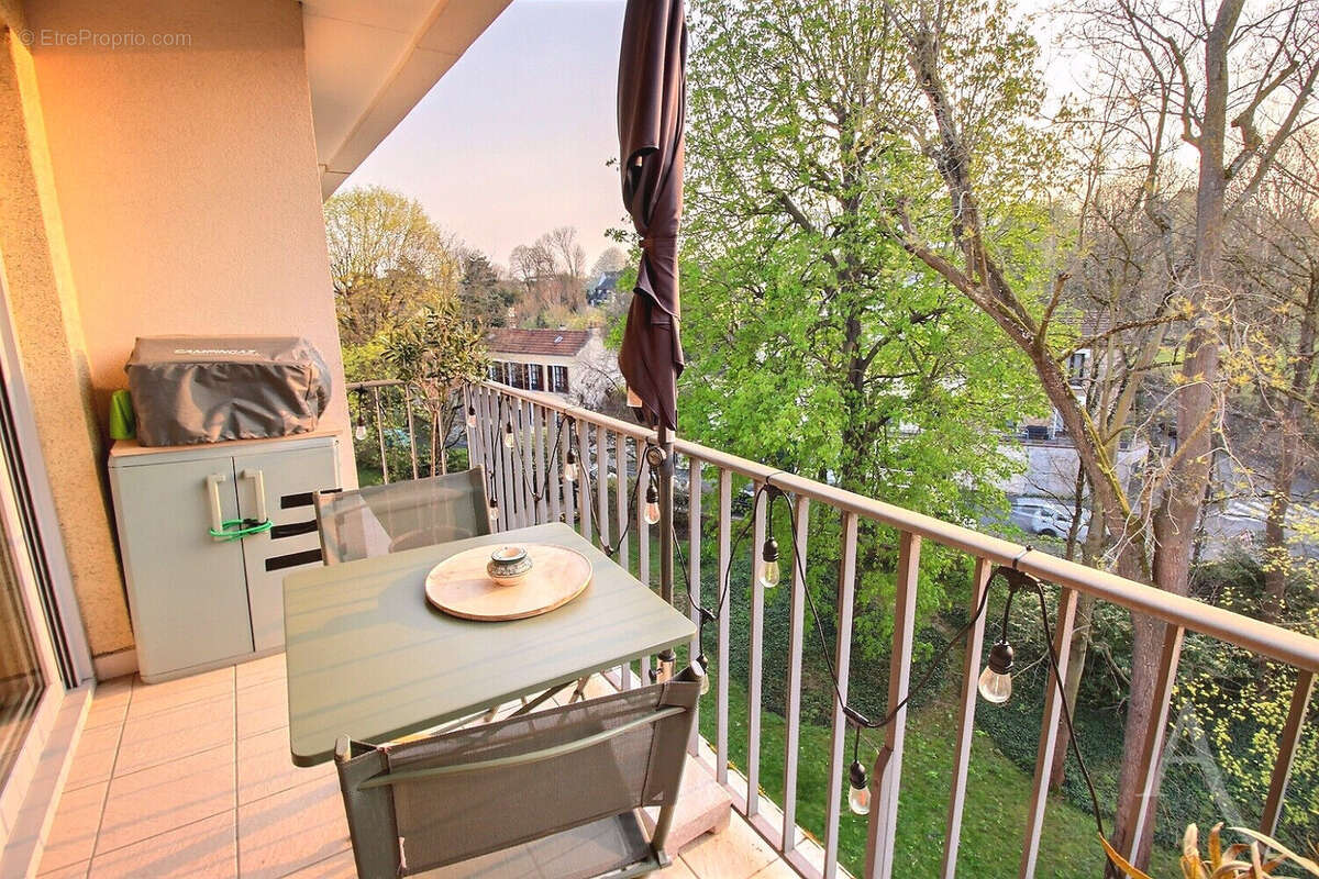 Appartement à THIAIS