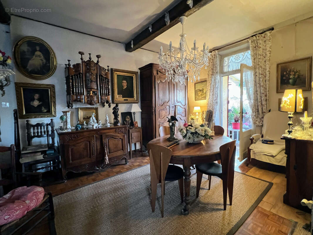 Appartement à LEZIGNAN-CORBIERES