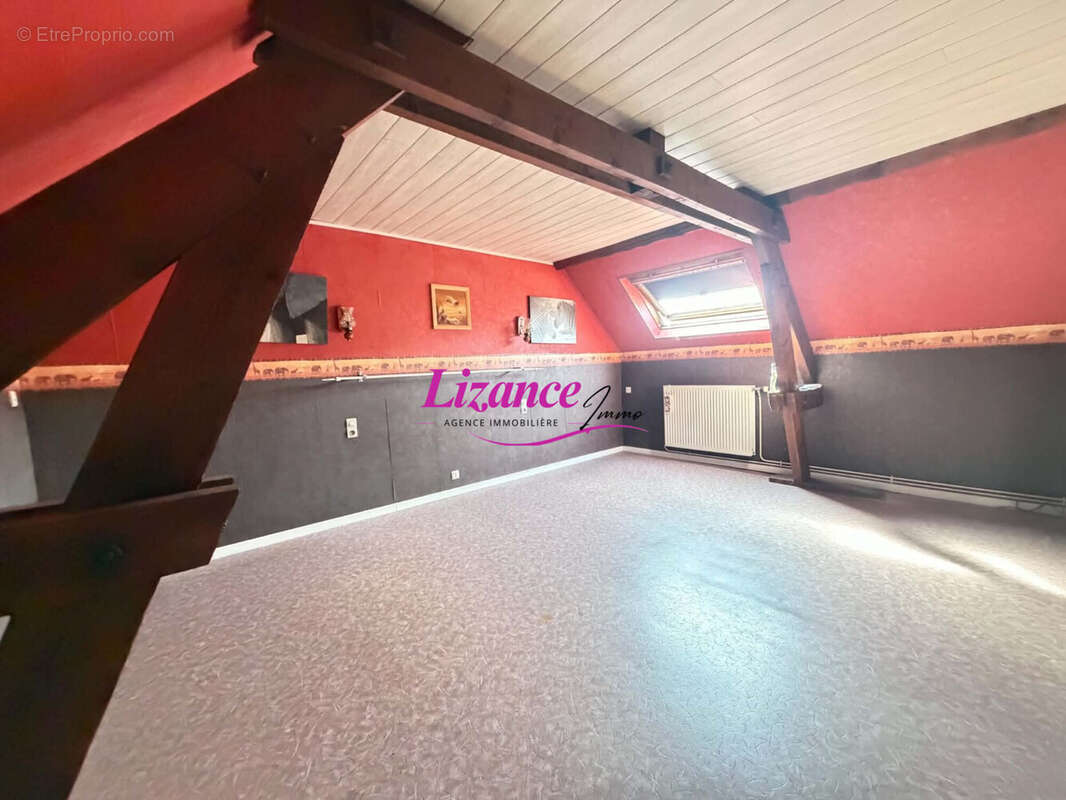 Maison 137 m² à Villers-Guislain  - photo 8