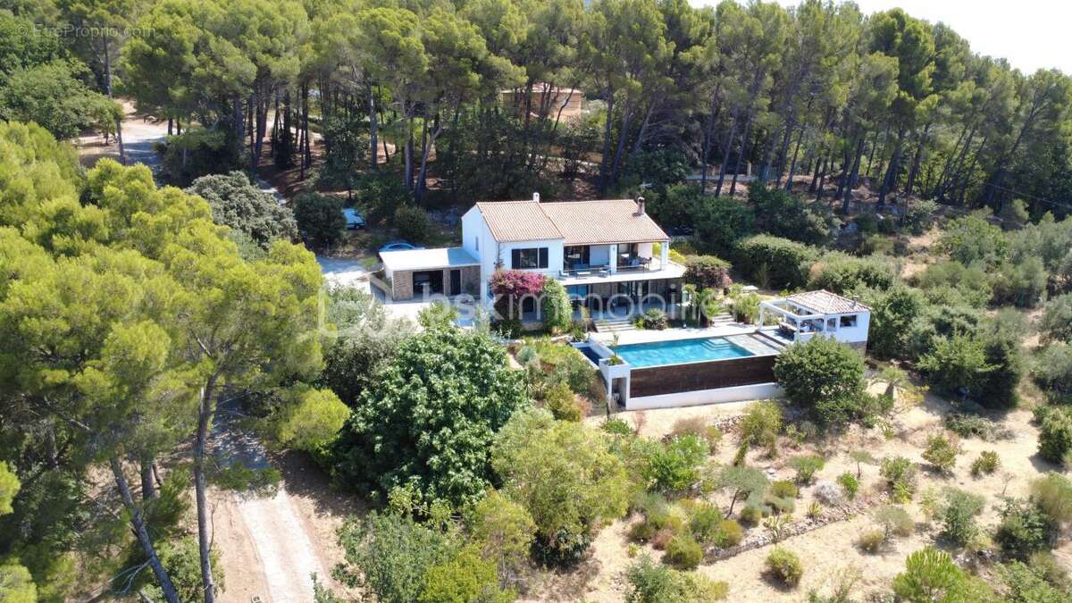 Photo Maison à Draguignan au prix de 649 000€