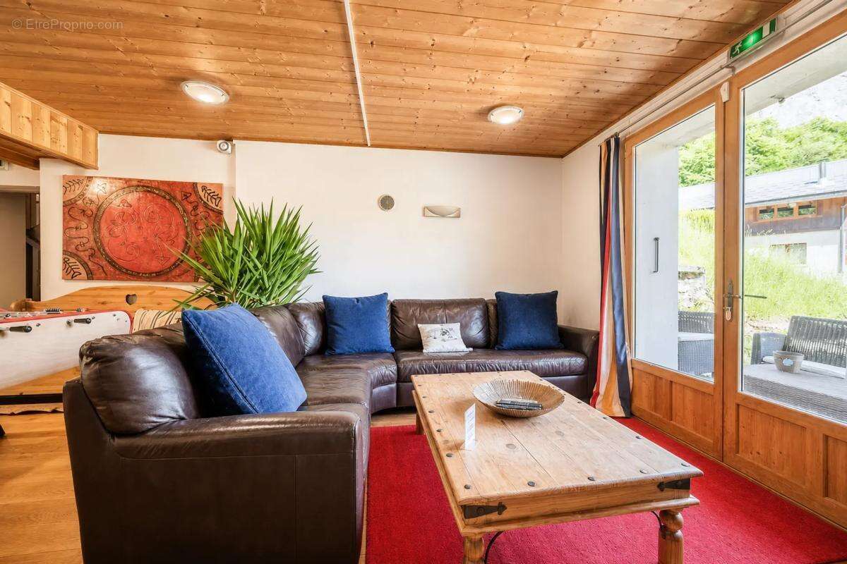 Maison de 6 pièces de 193 m² à Saint-Jean-d’Aulps - photo 6