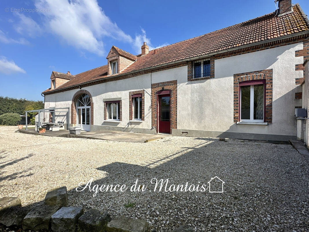 Maison à BRAY-SUR-SEINE