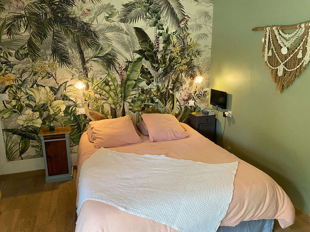 Terrain à SAINT-FLORENT-DES-BOIS