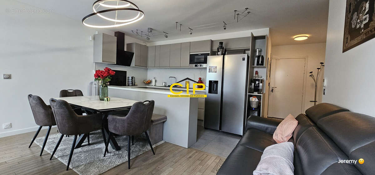 Appartement 76 m² à Charenton-Le-Pont  - photo 3