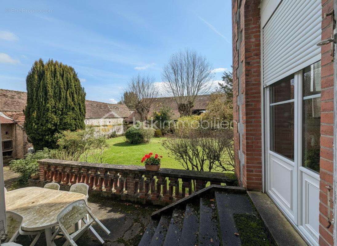 Maison à PONT-SUR-YONNE