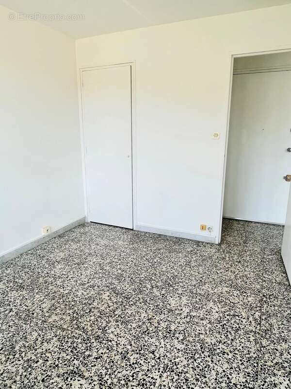 Appartement à MARSEILLE-9E