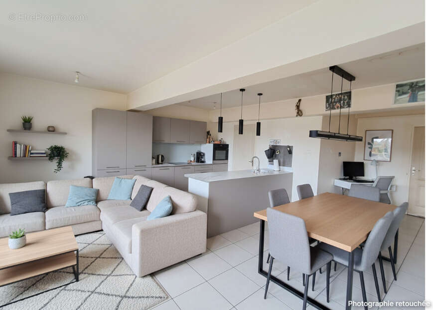 Maison à GALLARGUES-LE-MONTUEUX