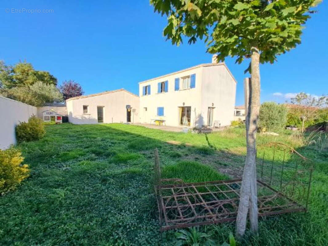 Maison à SAINT-SYMPHORIEN