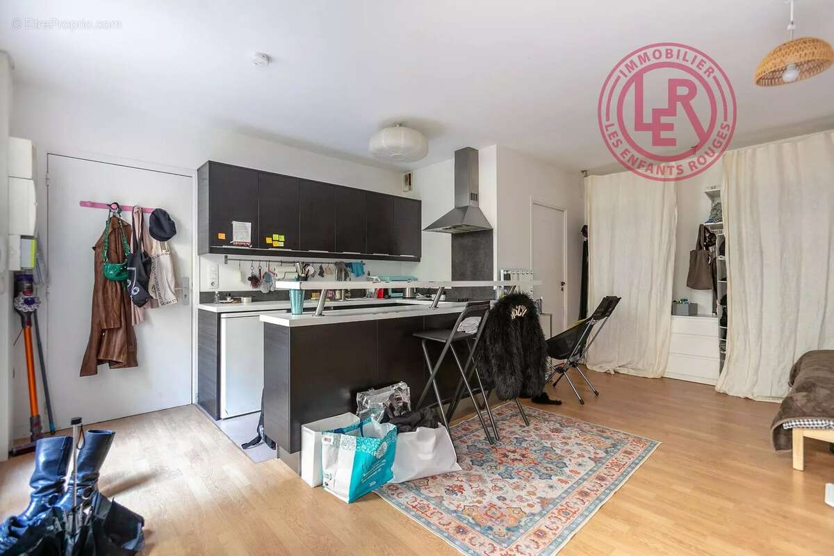 Appartement à PARIS-11E