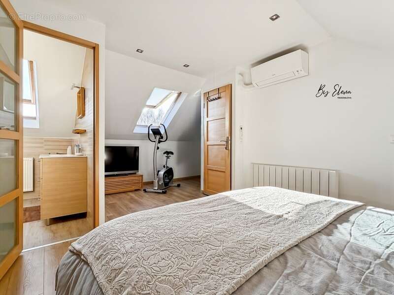 Maison à BUSSY-SAINT-GEORGES