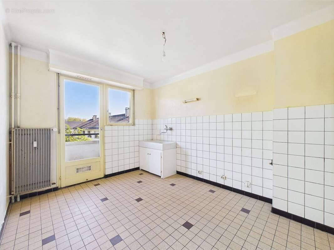 La Wantzenau - F4 de 89.96 m² avec 2 balcons, un garage, une cave et un grenier - photo 2