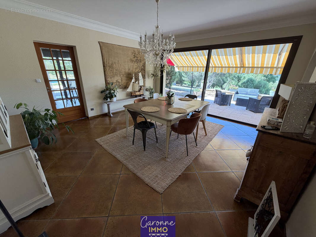 Maison de caractère sur 2.3 hectares - photo 6