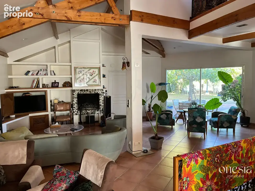 Maison 6 pièces 250 m² à vendre à Lescar (64230) - photo 2