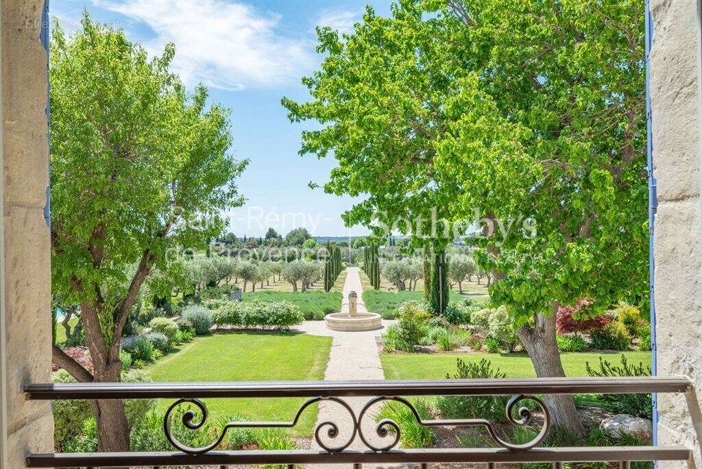 Maison à MAUSSANE-LES-ALPILLES