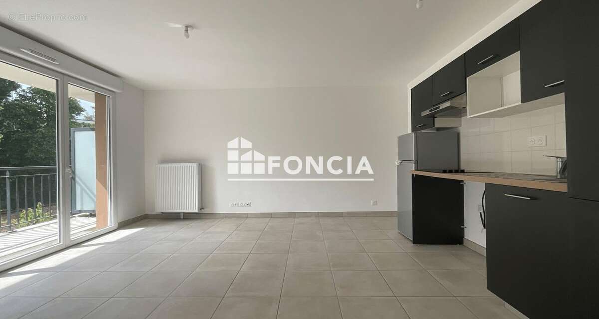 Appartement à MENNECY