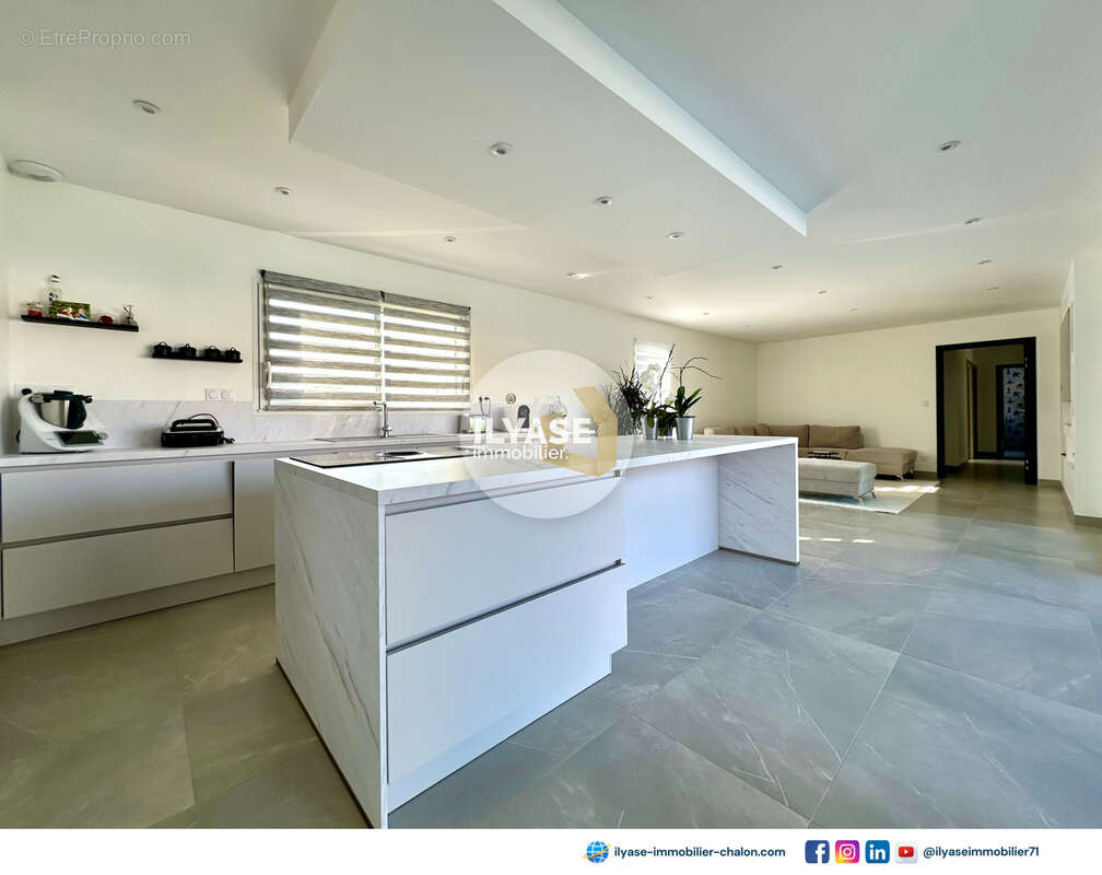 Maison 4 pièces 130 m2  3 ch dont 1 suite parentale  piscine - photo 12