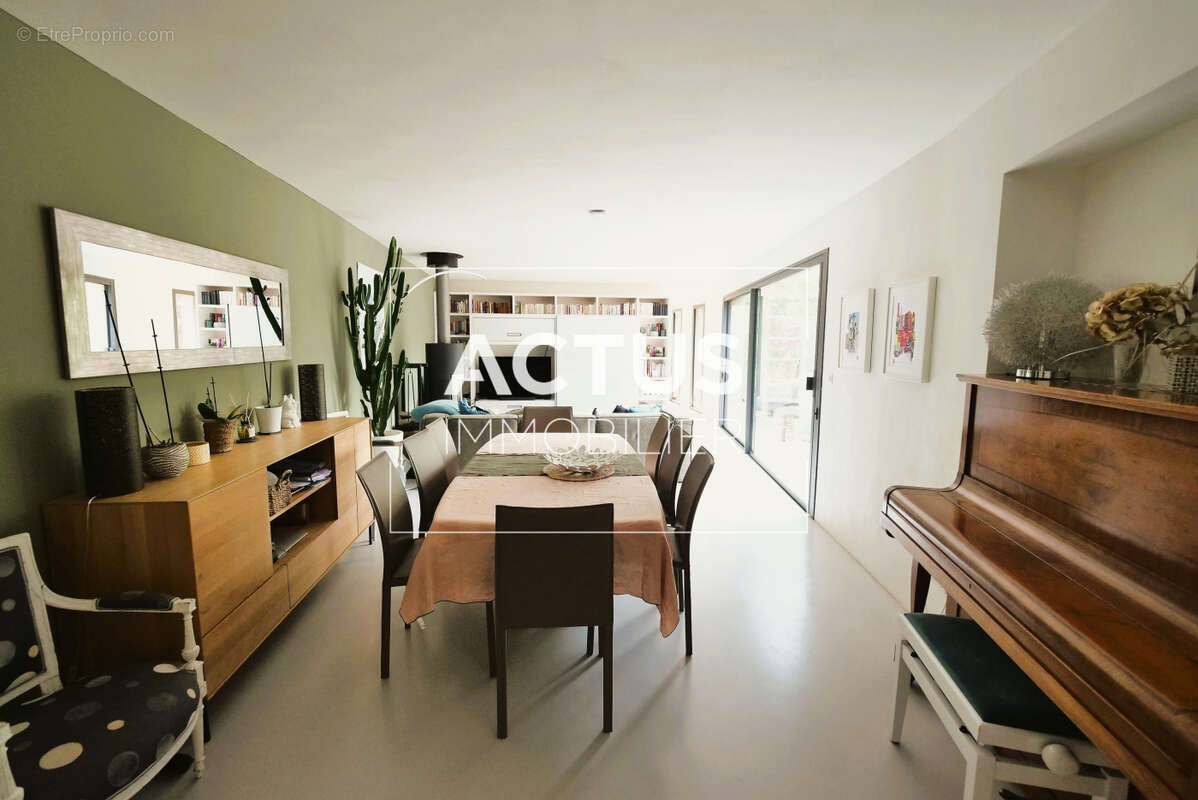 Maison à GRANS