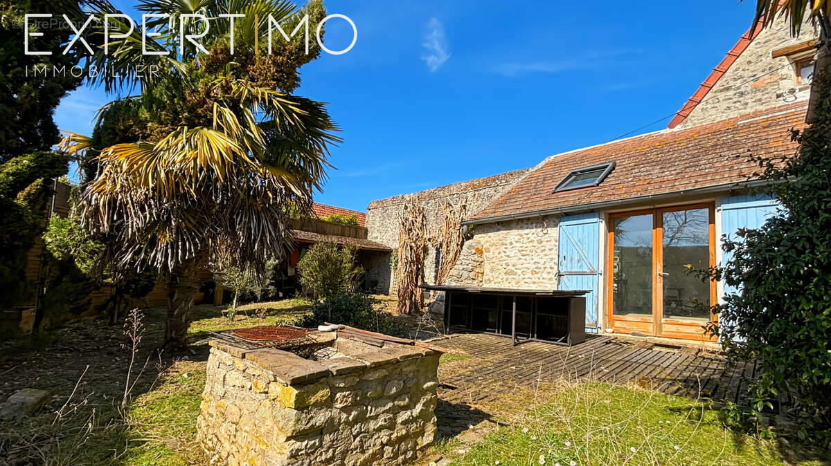 À VENDRE : Corp de ferme 230 m2 habitable (possibilité d'agrandissement), 380 m2 de granges et hangar 150 m2 - photo 3