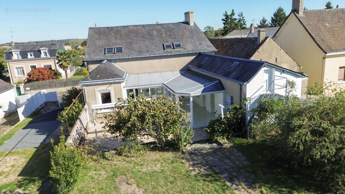 Maison à LA SUZE-SUR-SARTHE