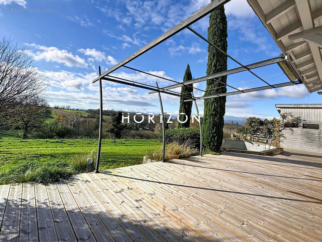 Maison à PEYZIEUX-SUR-SAONE