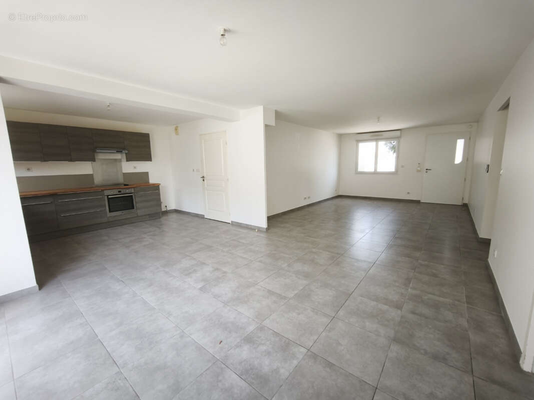 Narbonne - Villa plain  pied de type 4 (construction 2015) avec garage et parking - photo 11
