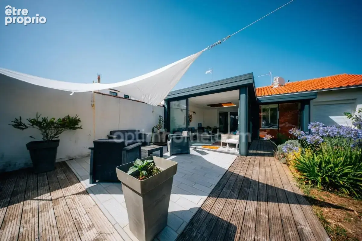 Maison à vendre 6 pièces LA ROCHELLE (17) - photo 2