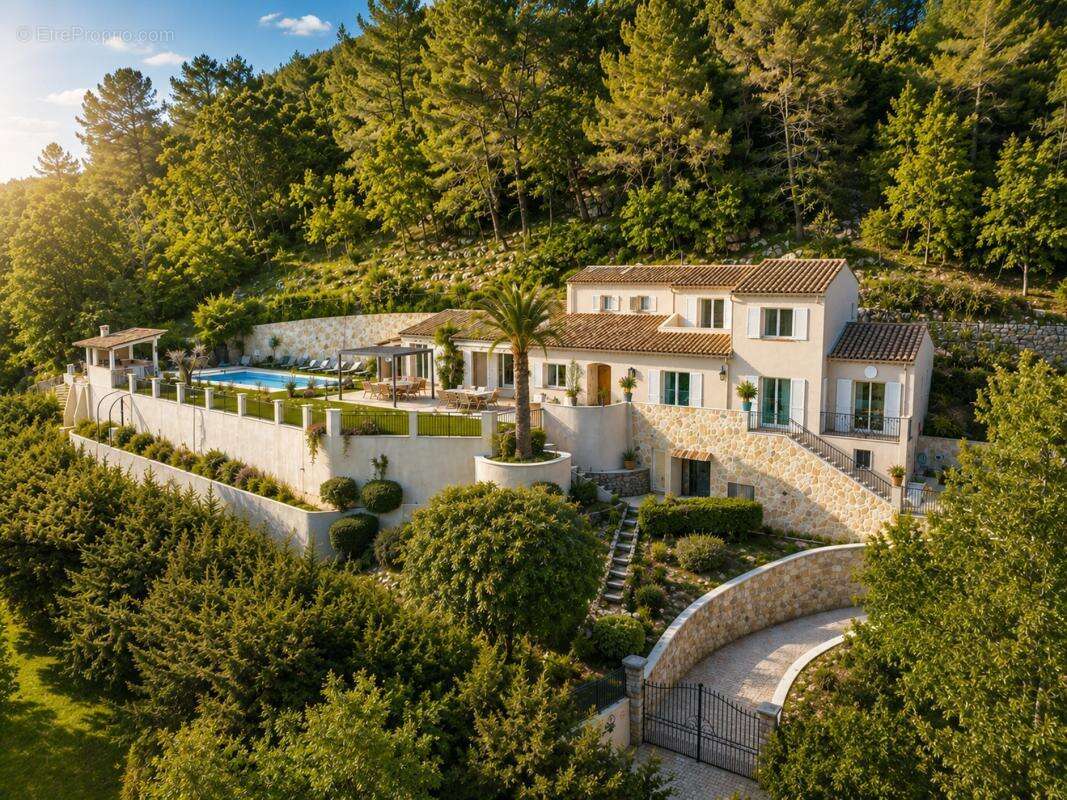 Maison à LE BAR-SUR-LOUP