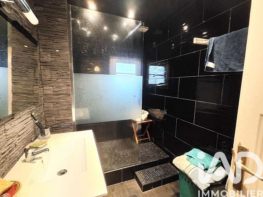 Photo 9 - Appartement à MONTLUCON