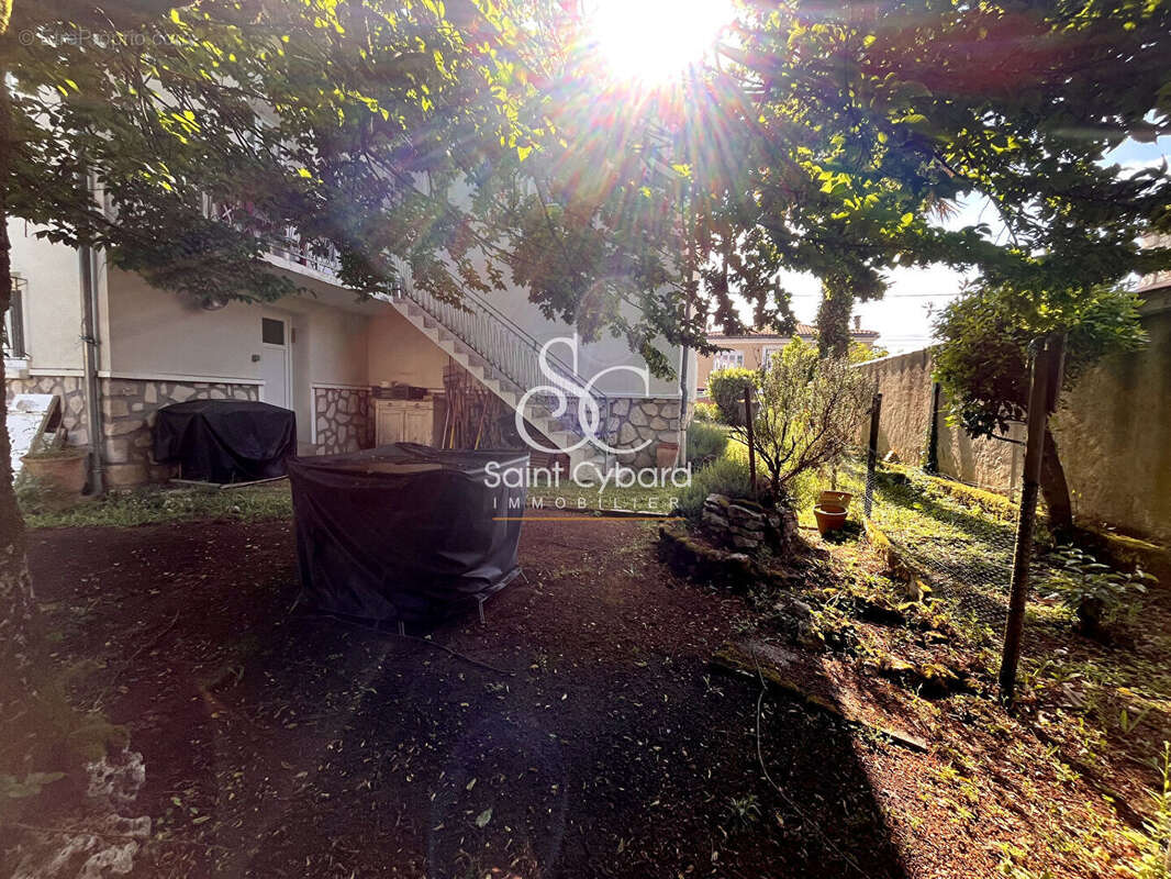 Maison avec jardin sur Angoulême à deux pas du centre ville - photo 11