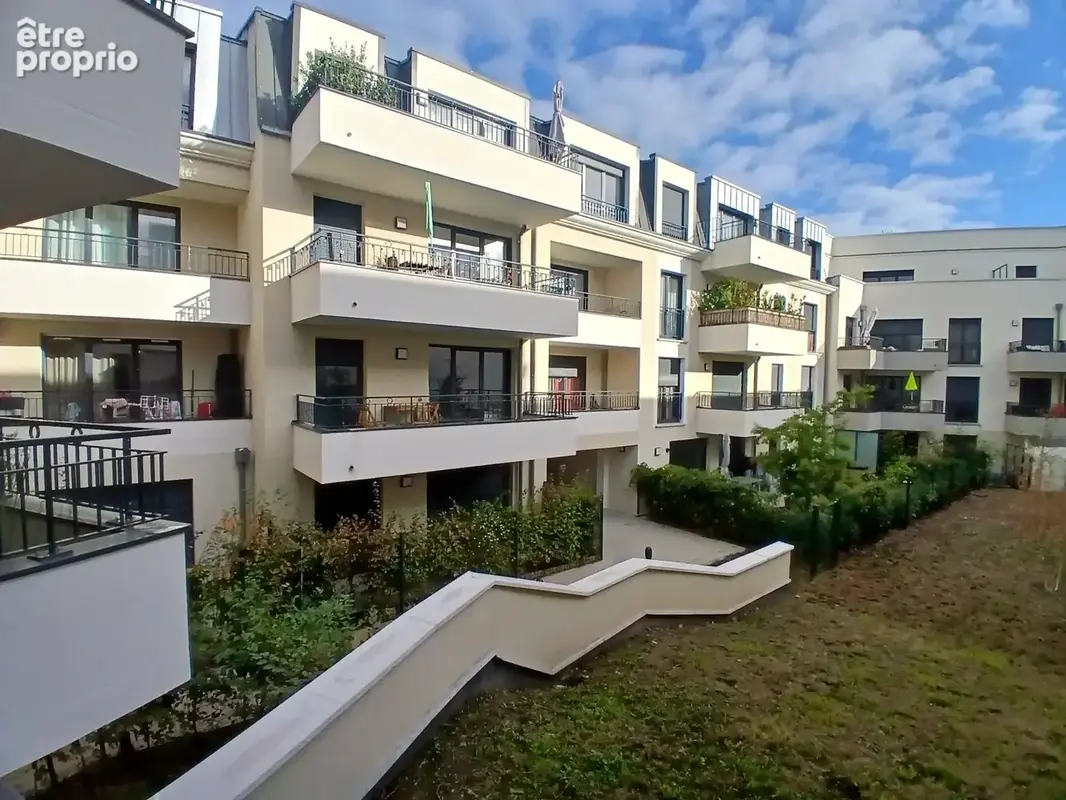 Appartement à HOUILLES