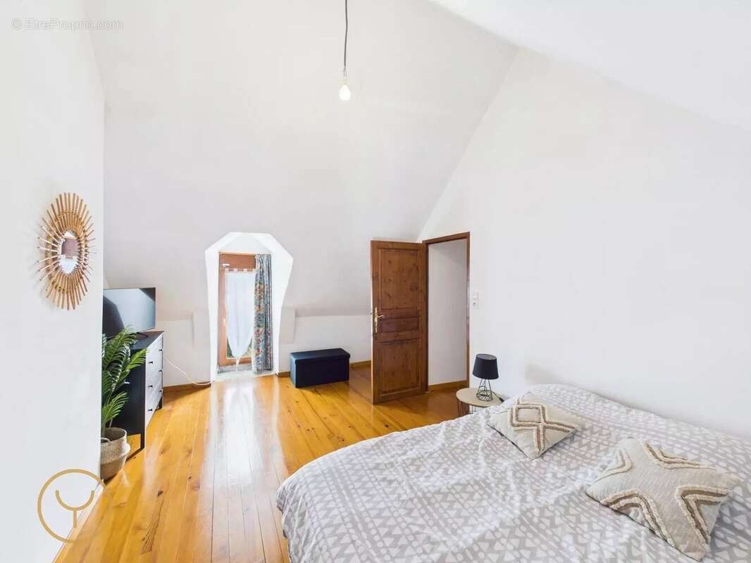 Maison à MARIGNY-LE-CHATEL