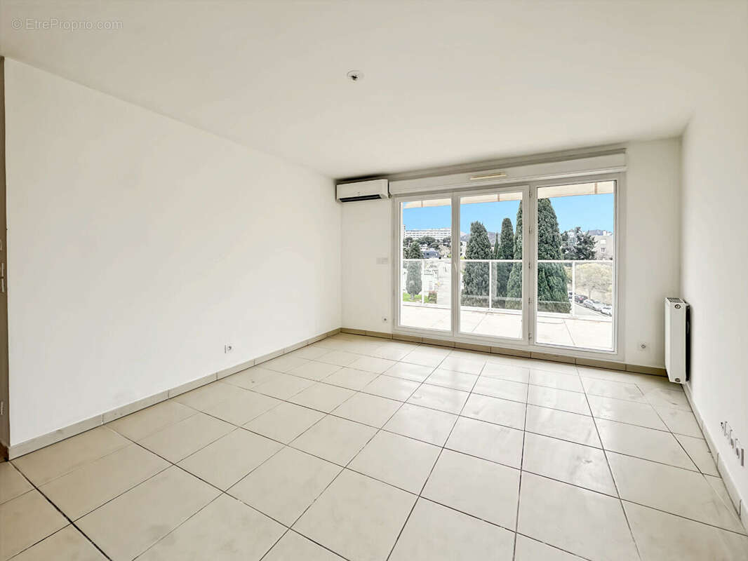 Appartement à MARSEILLE-9E