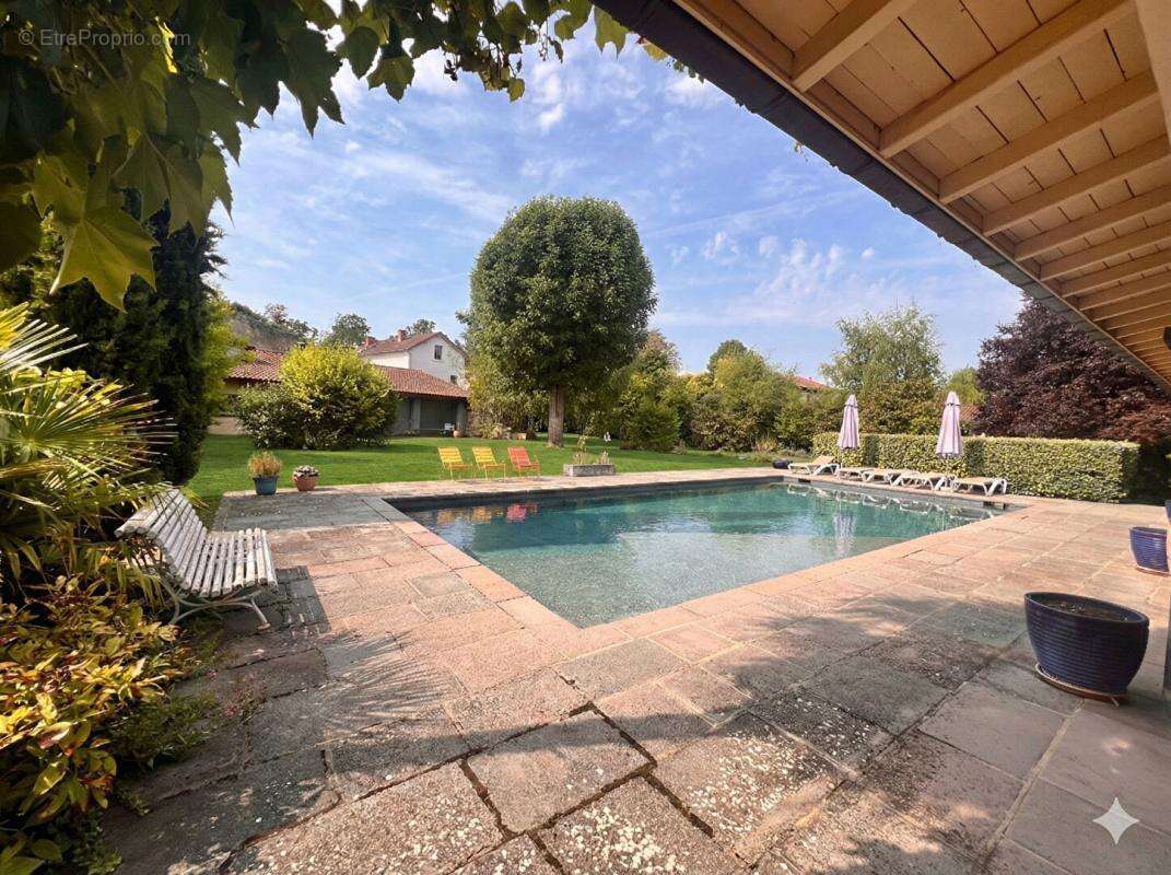 Propriété de charme avec dépendance et piscine - photo 2