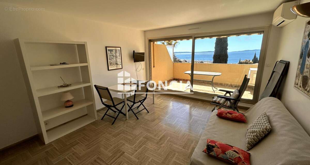 Appartement à LE LAVANDOU