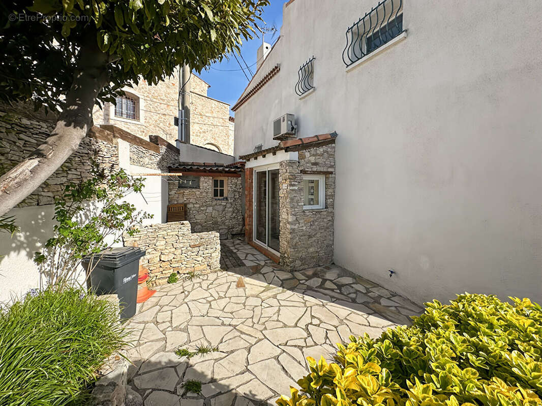 Maison à LE ROVE