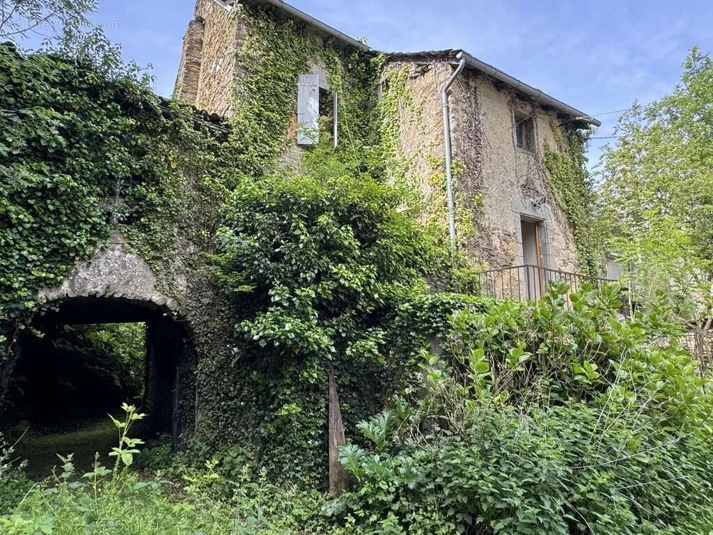 Maison à LA SALVETAT-PEYRALES