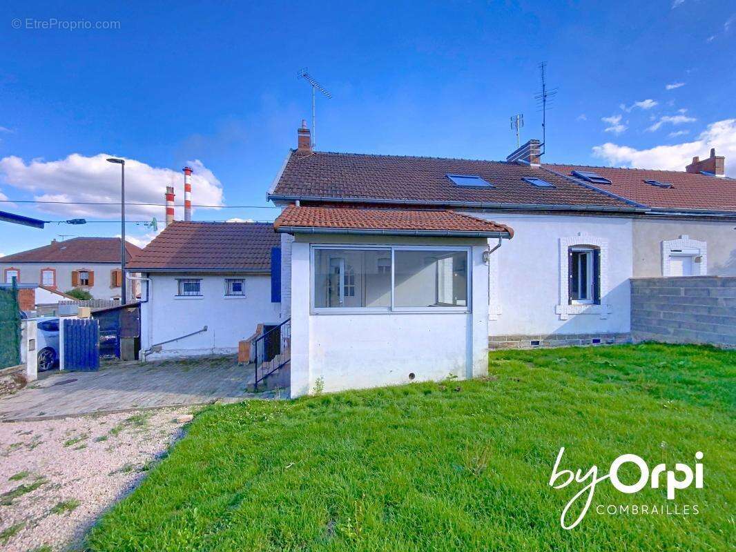 Maison à SAINT-ELOY-LES-MINES