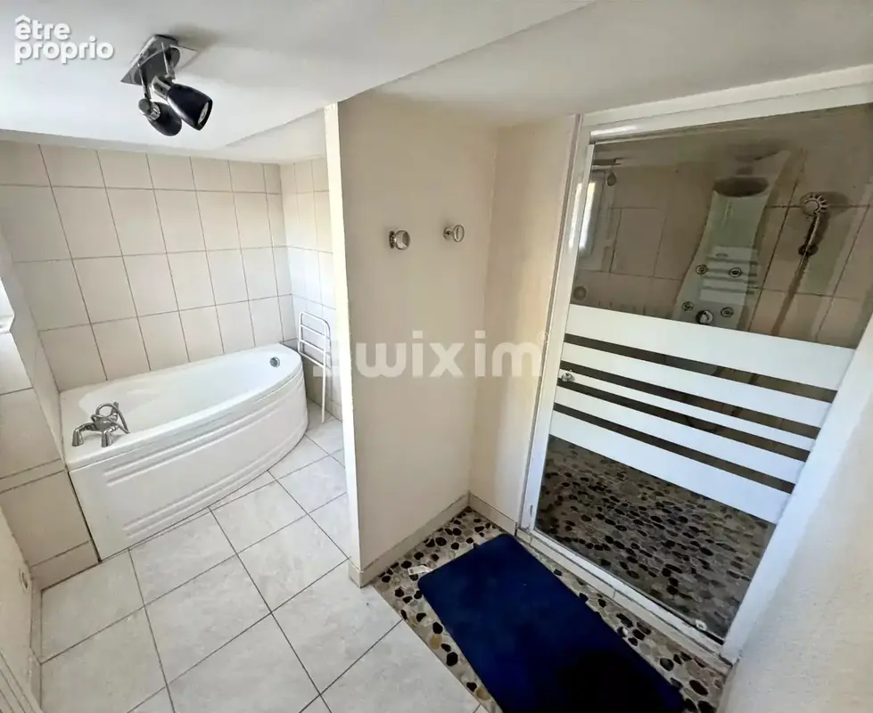 Grande maison familiale de 254 m² à Chaussin - photo 4