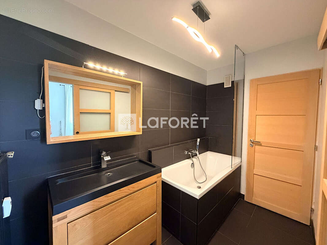 Appartement Chalons En Champagne 2 pièces 50.68m² - photo 5