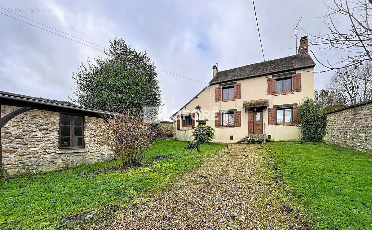 Maison à SAINT-PIERRE-DE-BAILLEUL