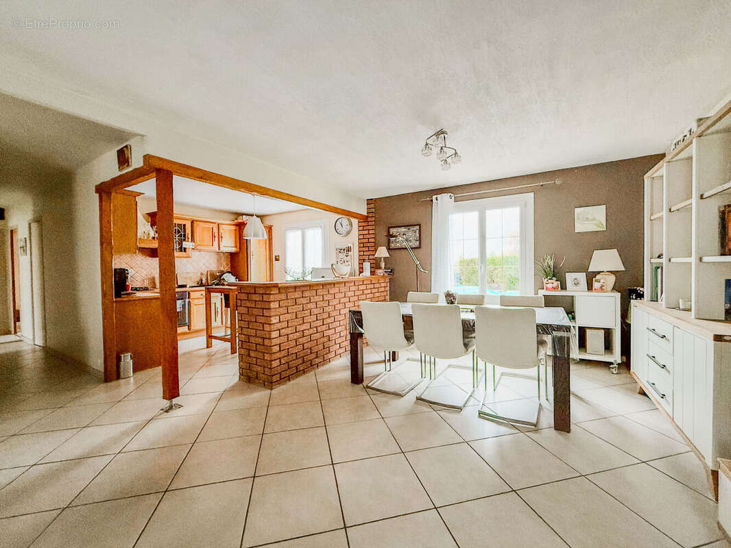 Photo 4 - Maison à MARGNY-AUX-CERISES