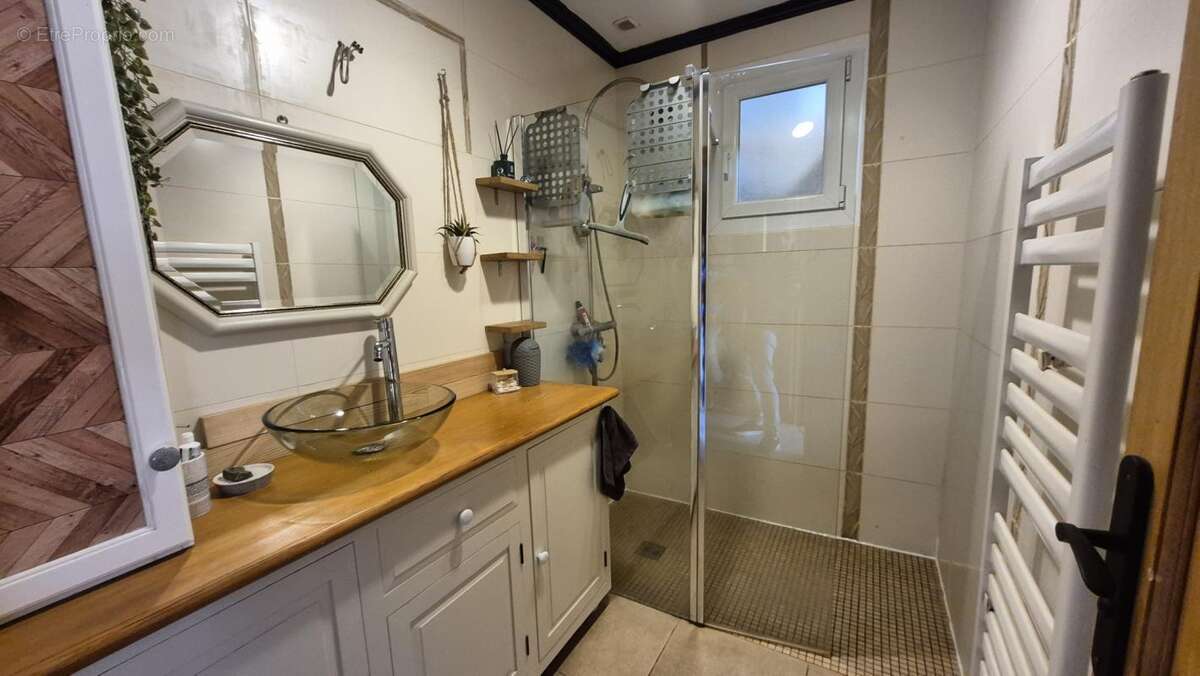 Maison à LA SUZE-SUR-SARTHE