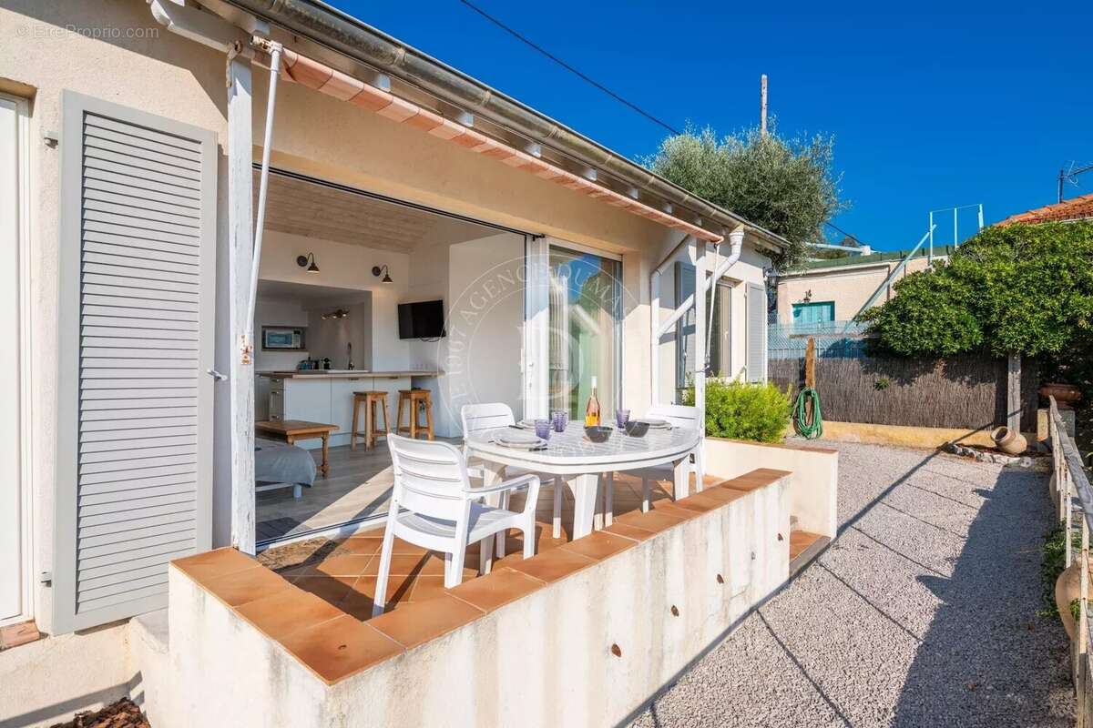Villefranche-sur-Mer - Maison 3 Chambres - photo 10