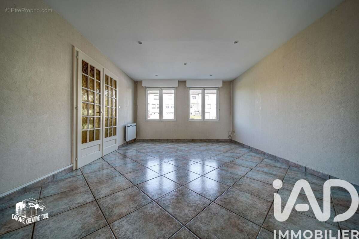 Maison 109 m² à Neufchef  - photo 3