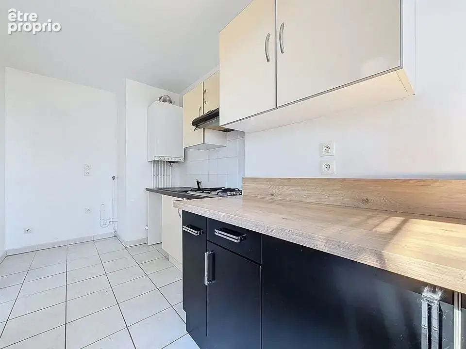 Appartement T3 de 65 m2 - garage - LYON 9 - photo 4